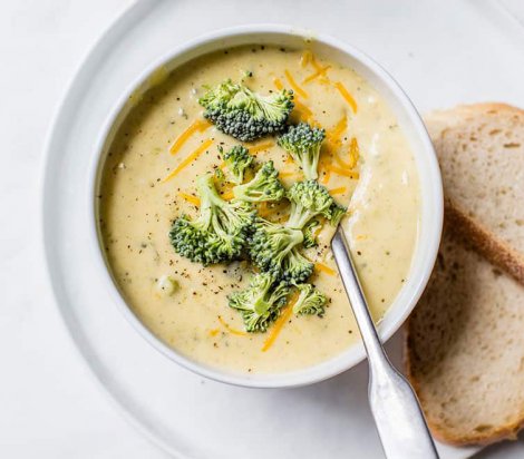 Warming Cheese and Broccoli Soup